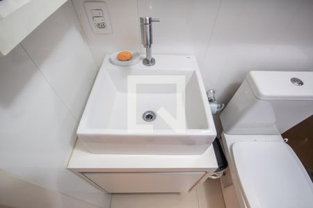 Apartamento à venda com 56m², 2 quartos e sem vaga Apartamento à venda com 56m², 2 quartos e sem vagaBanheiro