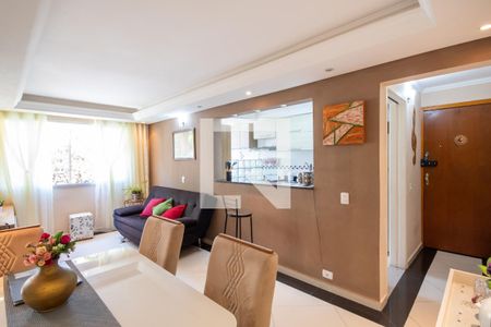 Sala de apartamento à venda com 2 quartos, 56m² em Cidade das Flores, Osasco