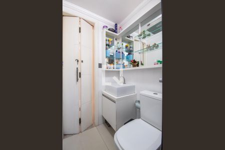 Apartamento à venda com 56m², 2 quartos e sem vaga Apartamento à venda com 56m², 2 quartos e sem vagaBanheiro