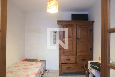 Casa para alugar com 90m², 2 quartos e 2 vagasQuarto externo 