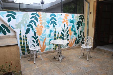 Casa para alugar com 90m², 2 quartos e 2 vagasQuintal