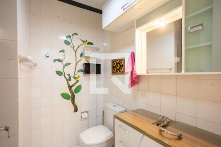 Banheiro de apartamento à venda com 1 quarto, 38m² em Protásio Alves, Porto Alegre