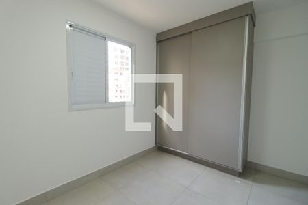 Apartamento para alugar com 65m², 2 quartos e 1 vagaSuíte