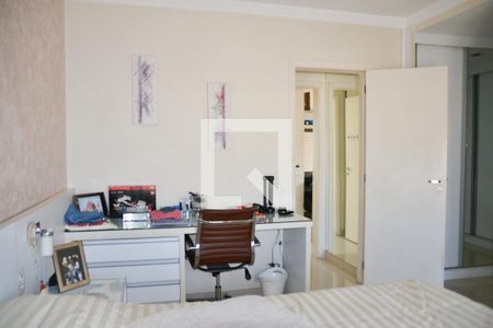 Apartamento para alugar com 186m², 3 quartos e 3 vagas Apartamento para alugar com 186m², 3 quartos e 3 vagasQuarto