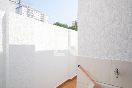 Casa à venda com 115m², 2 quartos e 1 vagaÁrea de serviço e quintal