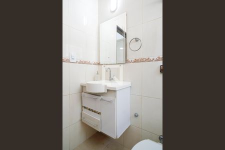 Casa à venda com 115m², 2 quartos e 1 vagaBanheiro 