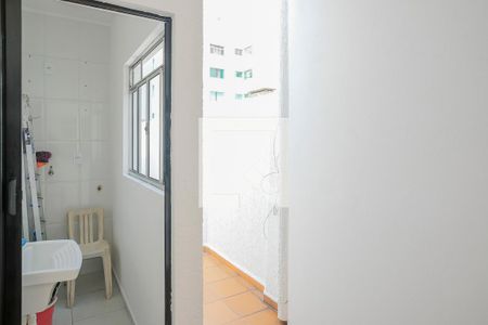 Casa à venda com 115m², 2 quartos e 1 vagaÁrea de serviço e quintal