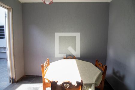 Casa à venda com 197m², 3 quartos e 4 vagasÁrea externa - Salão de Festas