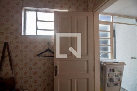 Casa à venda com 197m², 3 quartos e 4 vagasBanheiro de serviço