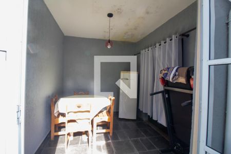 Casa à venda com 197m², 3 quartos e 4 vagasÁrea externa - Salão de Festas