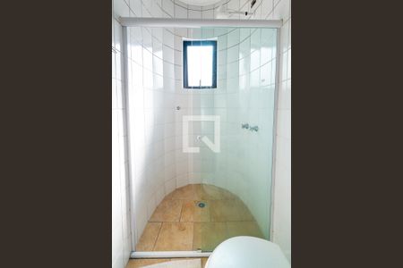 Casa à venda com 400m², 4 quartos e 4 vagasBanheiro da Suite dos Fundos