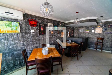 Casa à venda com 400m², 4 quartos e 4 vagasSalão de Festas