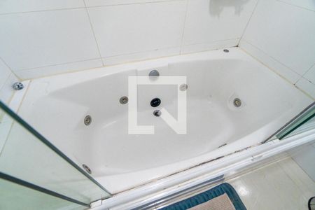 Casa à venda com 400m², 4 quartos e 4 vagasBanheiro da Suíte Detalhe