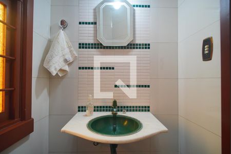 Casa à venda com 325m², 4 quartos e 4 vagasLavabo