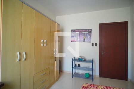 Casa à venda com 325m², 4 quartos e 4 vagasQuarto 3