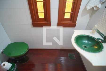 Casa à venda com 325m², 4 quartos e 4 vagasLavabo