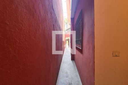 Casa para alugar com 80m², 2 quartos e sem vaga Casa para alugar com 80m², 2 quartos e sem vagaCorredor