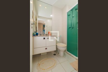 Apartamento à venda com 177m², 3 quartos e 3 vagasBanheiro da Suíte 2