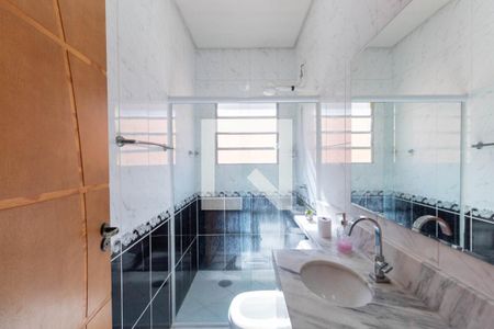 Casa à venda com 700m², 3 quartos e 3 vagasBanheiro 1