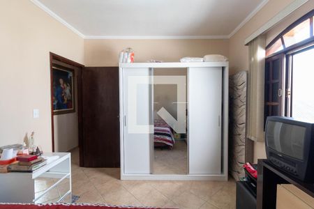 Casa à venda com 700m², 3 quartos e 3 vagasQuarto  - Casa 2