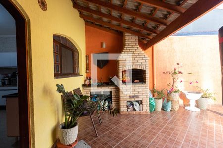 Casa à venda com 700m², 3 quartos e 3 vagasQuintal