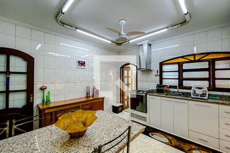 Casa à venda com 170m², 2 quartos e 1 vagaCozinha