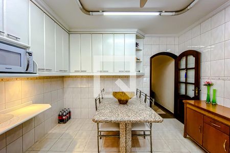 Casa à venda com 170m², 2 quartos e 1 vagaCozinha