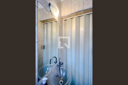 Casa à venda com 170m², 2 quartos e 1 vagaBanheiro de serviço