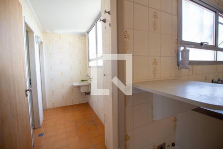 Apartamento à venda com 93m², 2 quartos e 1 vaga Apartamento à venda com 93m², 2 quartos e 1 vagaCozinha e Área de Serviço