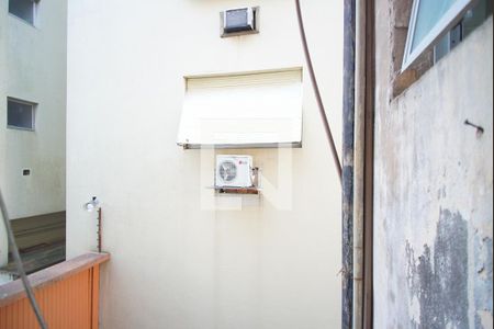 Sala - Vista de apartamento para alugar com 2 quartos, 72m² em Petrópolis, Porto Alegre