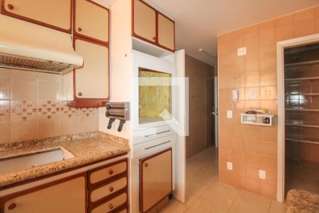 Apartamento à venda com 374m², 4 quartos e 4 vagasCozinha