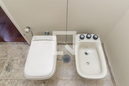 Apartamento à venda com 287m², 3 quartos e 3 vagasBanheiro 2 - Suíte