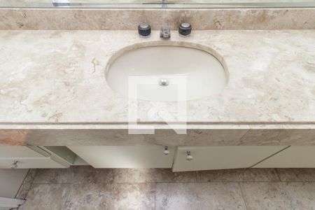 Apartamento à venda com 287m², 3 quartos e 3 vagasBanheiro 3 - Suíte