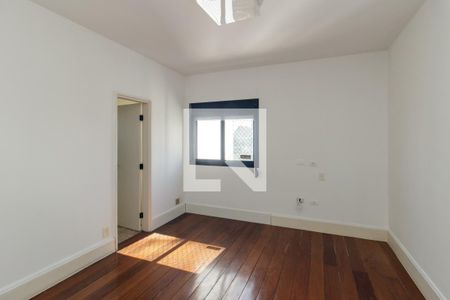 Apartamento à venda com 287m², 3 quartos e 3 vagasQuarto 3 - Suíte