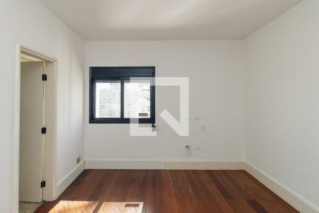 Apartamento à venda com 287m², 3 quartos e 3 vagasQuarto 3 - Suíte