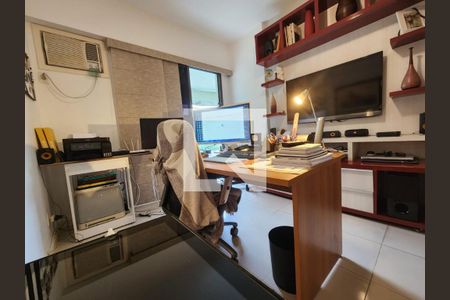 Apartamento à venda com 129m², 3 quartos e 2 vagasQuarto 1 / Escritório