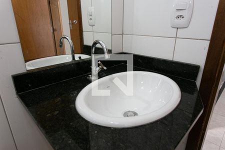 Banheiro de apartamento à venda com 1 quarto, 36m² em Vila Esperança, São Paulo