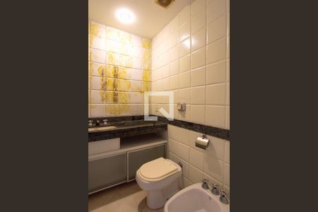 Apartamento à venda com 187m², 3 quartos e 3 vagasBanheiro