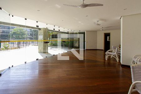Apartamento à venda com 187m², 3 quartos e 3 vagasÁrea comum - Salão de festas