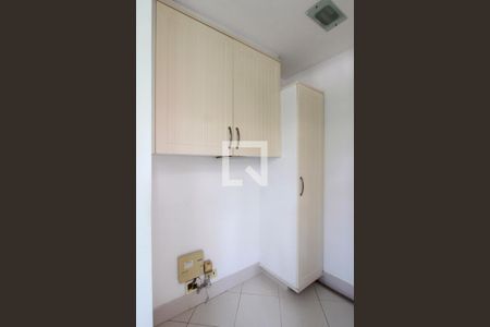 Apartamento à venda com 187m², 3 quartos e 3 vagasÁrea de Serviço - Despesa