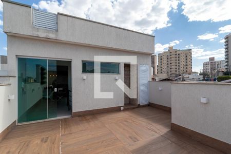 Casa à venda com 222m², 3 quartos e 5 vagasCobertura - Hidromassagem