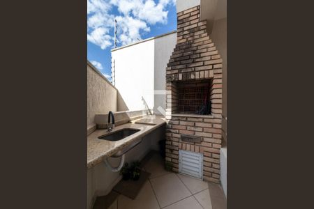 Casa à venda com 222m², 3 quartos e 5 vagasQuintal dos Fundos - Churrasqueira