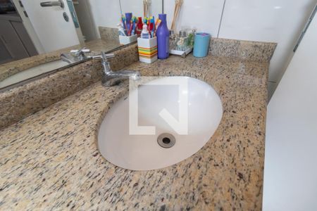 Casa à venda com 222m², 3 quartos e 5 vagasBanheiro da Suíte 2