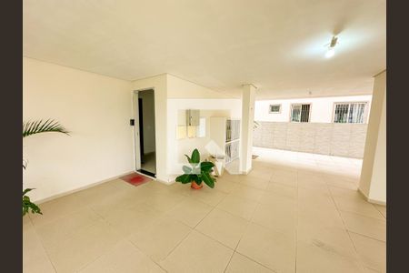 Apartamento para alugar com 70m², 2 quartos e 1 vagaEntrada