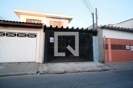 Casa à venda com 90m², 2 quartos e 2 vagasFachada