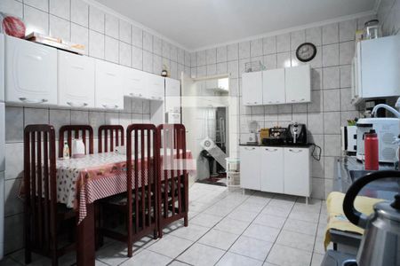 Casa à venda com 90m², 2 quartos e 2 vagasCozinha