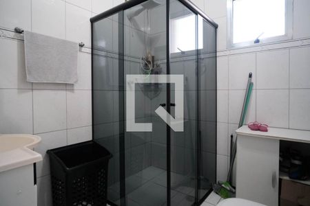 Casa à venda com 90m², 2 quartos e 2 vagasBanheiro 1