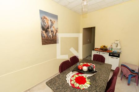 Casa à venda com 240m², 2 quartos e 8 vagasCopa