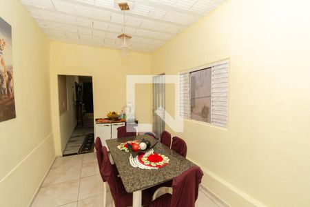 Casa à venda com 240m², 2 quartos e 8 vagasCopa