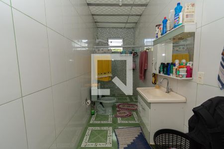 Casa à venda com 240m², 2 quartos e 8 vagasBanheiro